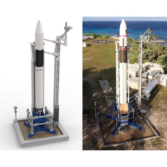 MOC-89466 SpaceX Falcon 1 & Launch Pad [Saturn V scale]